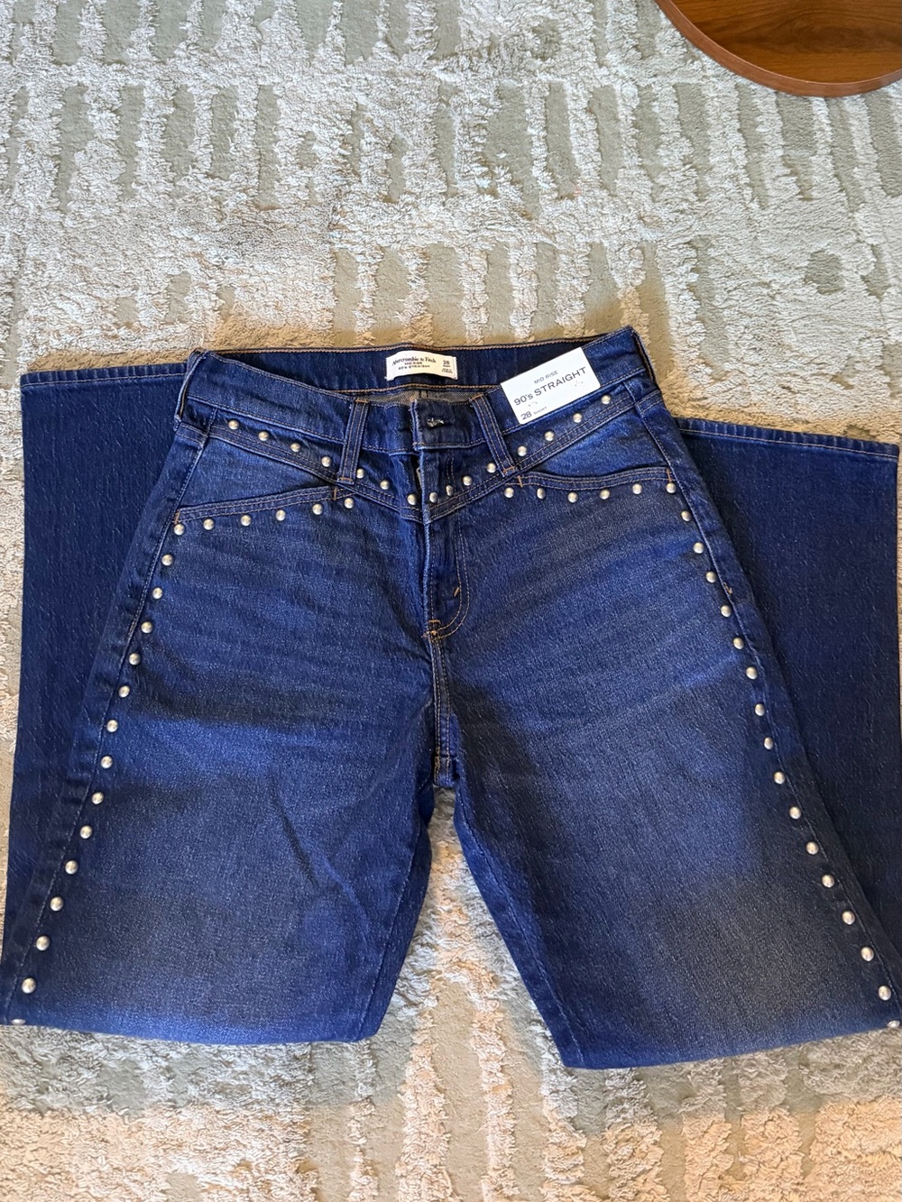 Abercrombie Mid Rise 90s Straight Studded Jeans Size 28 Short NWT